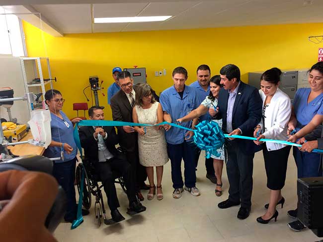 Donar para aparentar: políticos y repartición de sillas de ruedas